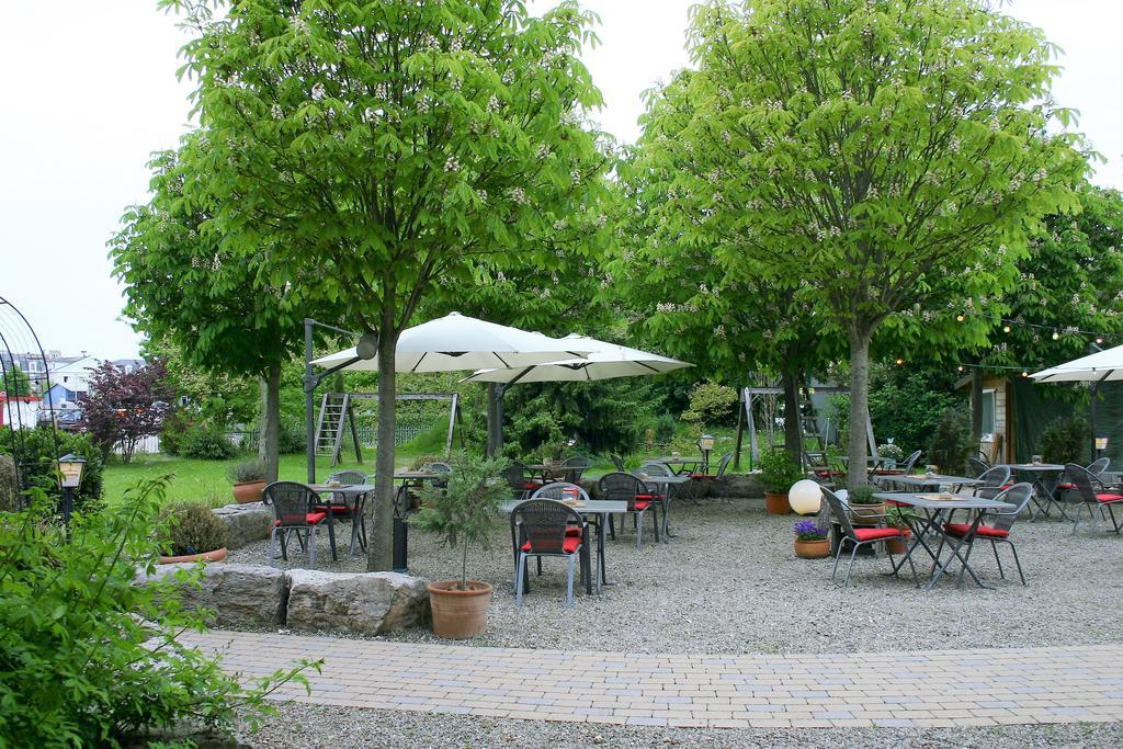 Gaestehaus Am Wasserpark Rust Exterior foto